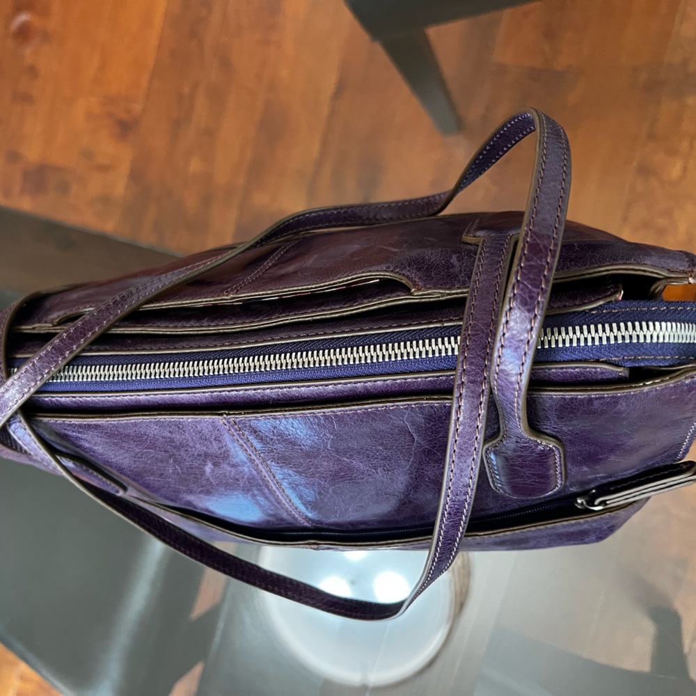 HOBO Handbag - Picture 5 of 8